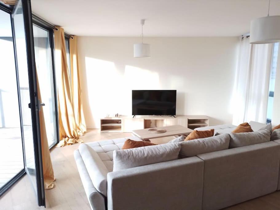 Beautiful 2Br/2Bar Apartement In European District Брюссель Экстерьер фото